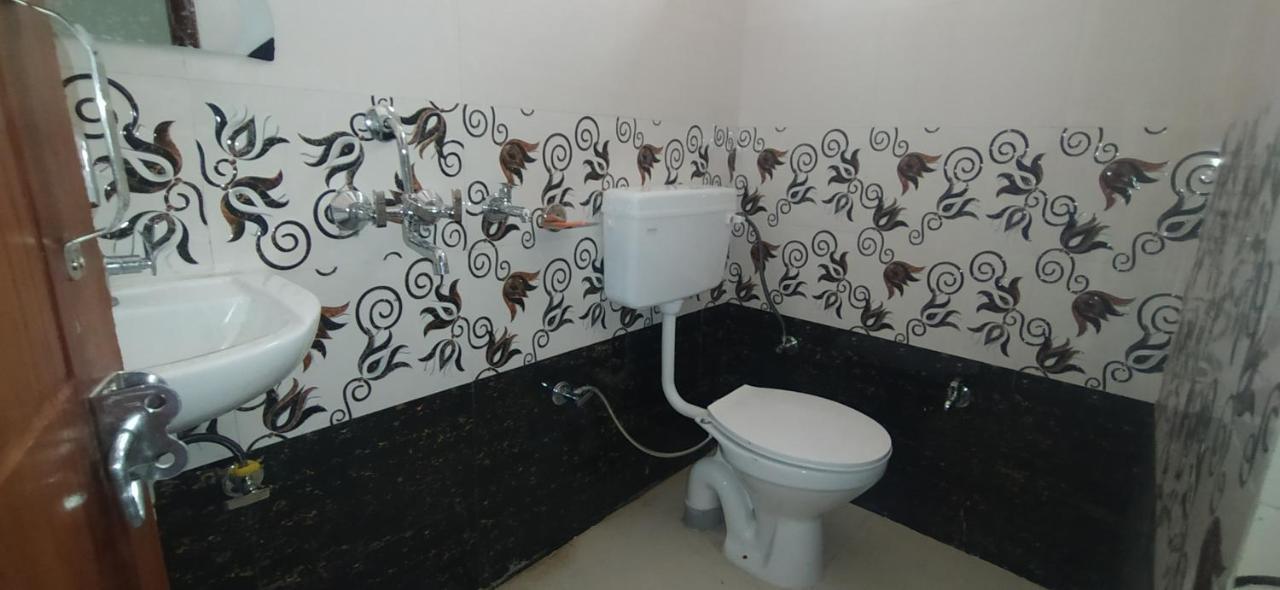 Hotel Comfort Inn Homestay Dehradun Exterior photo