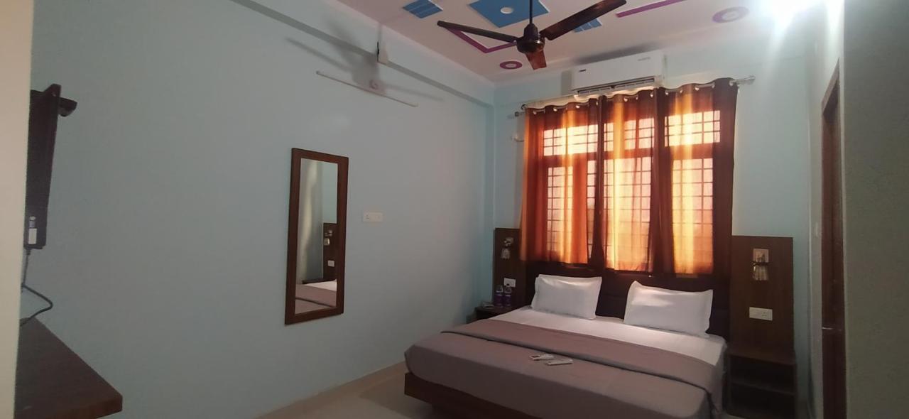 Hotel Comfort Inn Homestay Dehradun Exterior photo